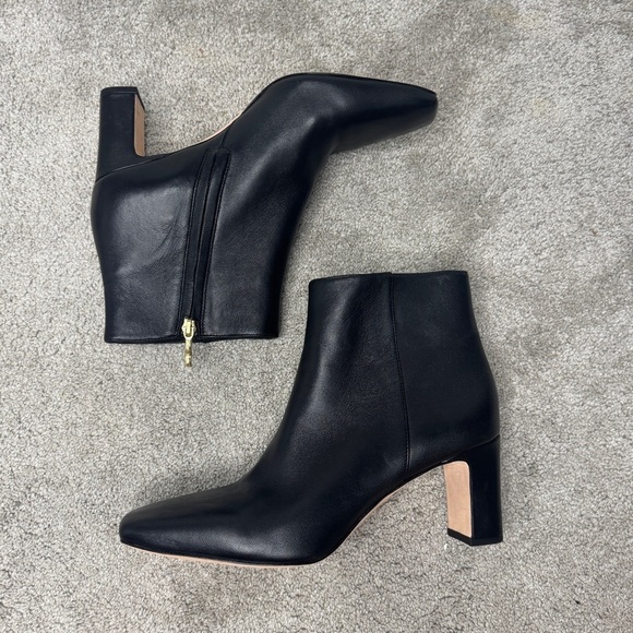 J. McLaughlin Gloria Black Leather Ankle Boots Classic Silhouette - Picture 6 of 7